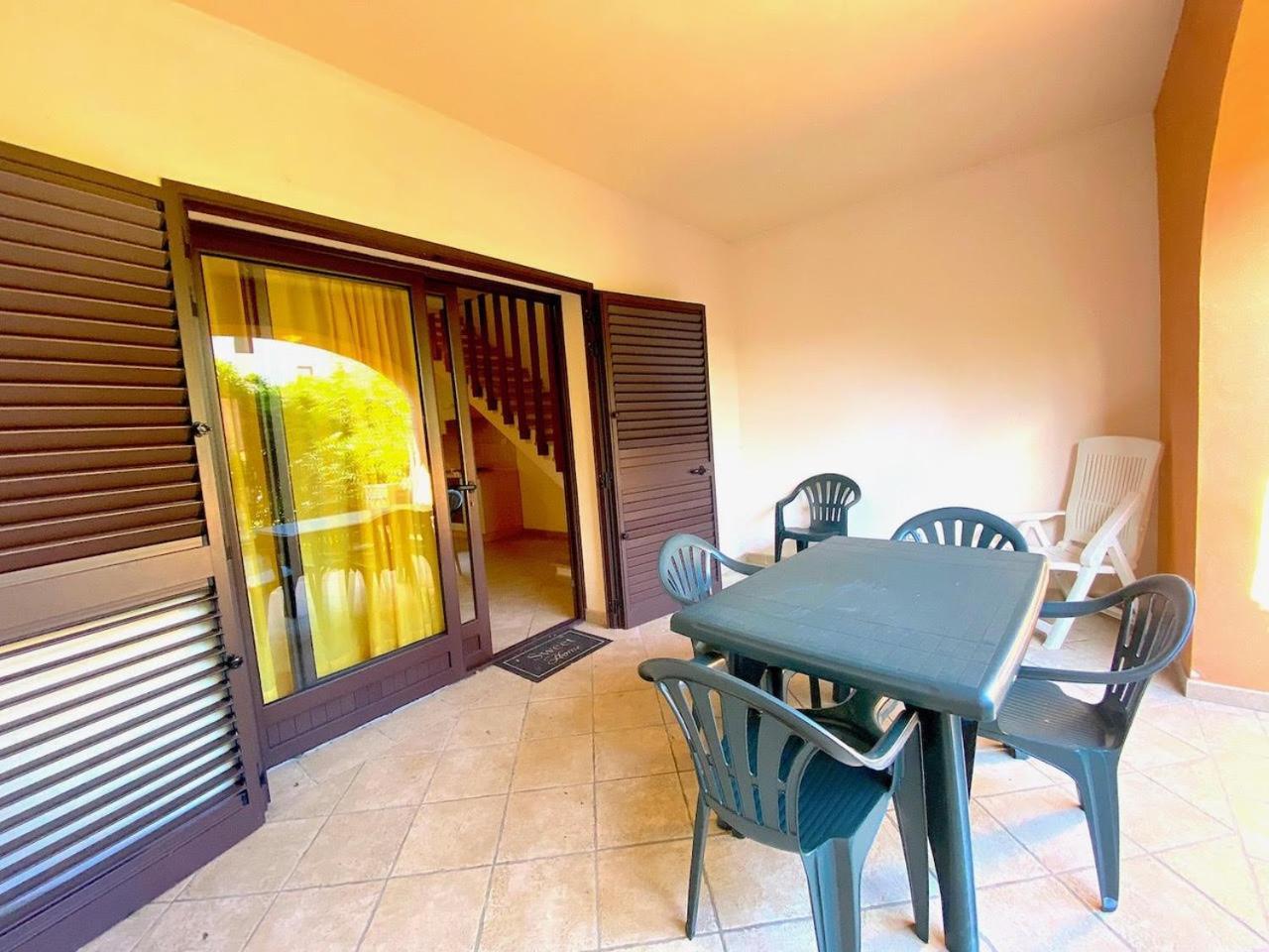 Residence Almusura San Teodoro  Bagian luar foto