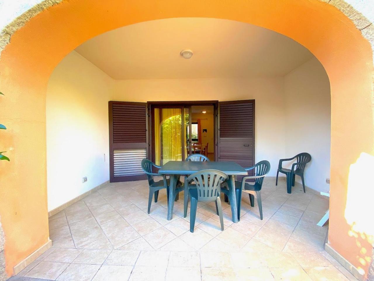 Residence Almusura San Teodoro  Bagian luar foto